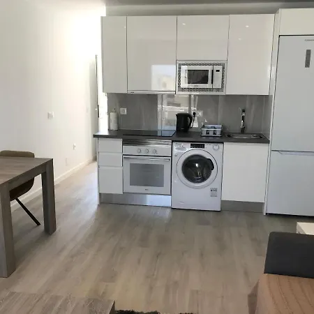 شقة Beautiful 1 Bed Apt First Floor With Air Con & Free Wifi Atlantic View Apt 11a بويرتو ذيل كارمين